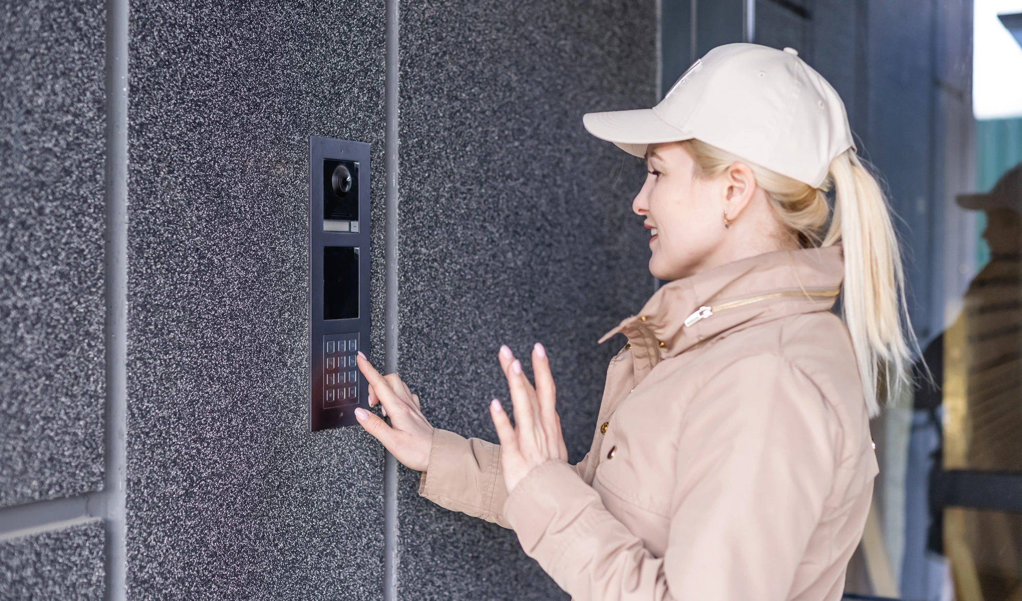 Intercom System - Interfoni dhe Videofoni për shtëpi banimi dhe ndërtesa të medha - Intercom per Biznese - Dyqane - City Alarm ne Prizren